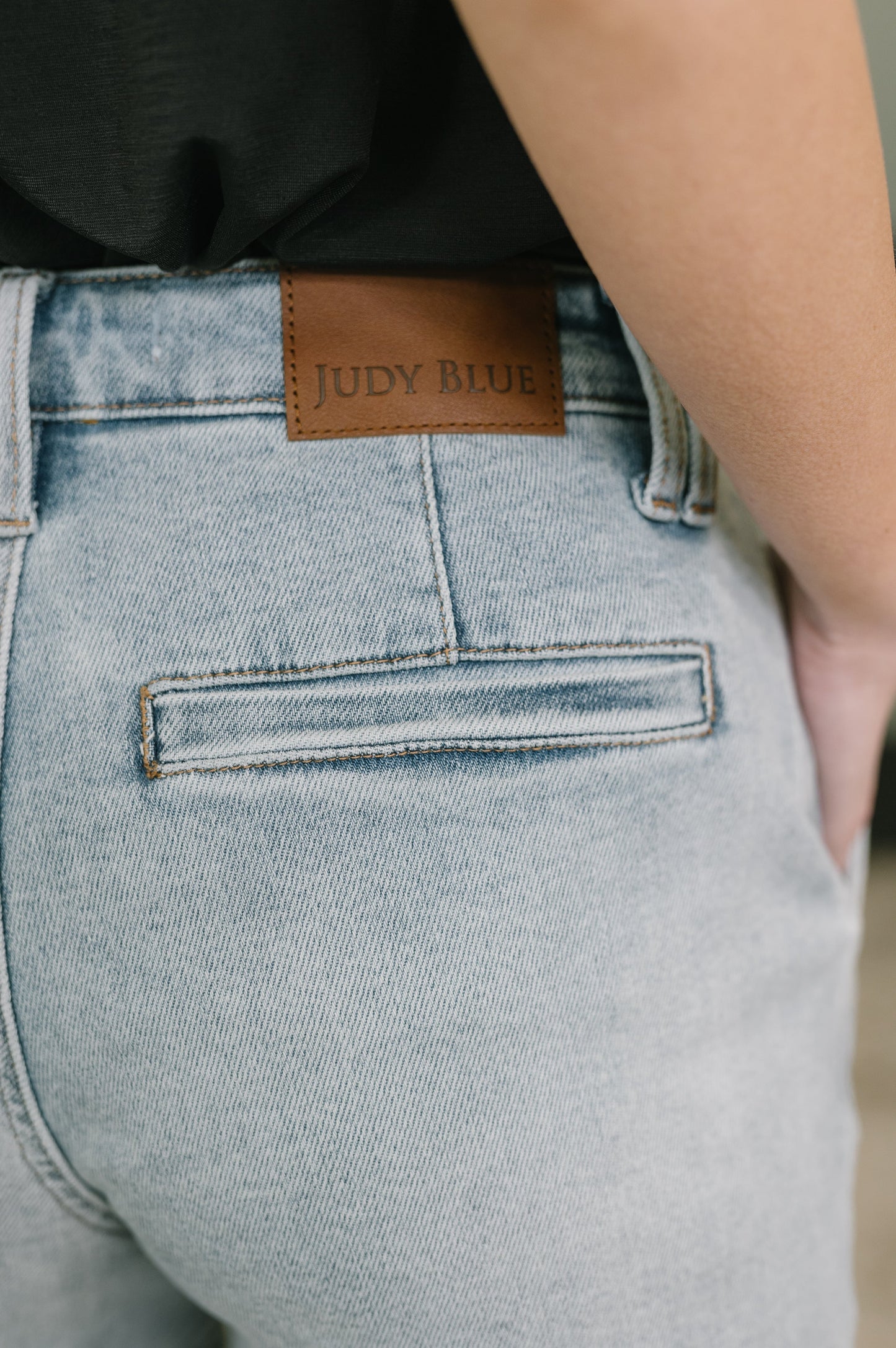 Scarlett High Waist Trouser Short